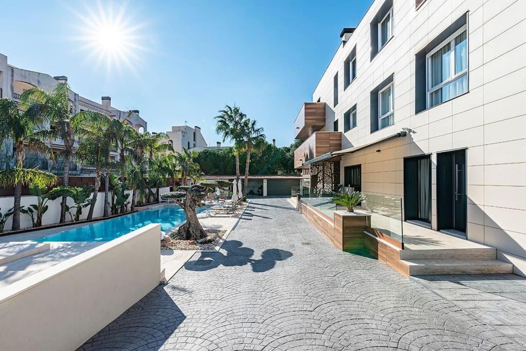 דירות Miami Playa 5 Stelle Piscina, Jacuzzi, Wifi - 2 Min Dal Mare מראה חיצוני תמונה