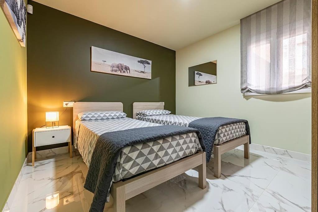 דירות Miami Playa 5 Stelle Piscina, Jacuzzi, Wifi - 2 Min Dal Mare מראה חיצוני תמונה